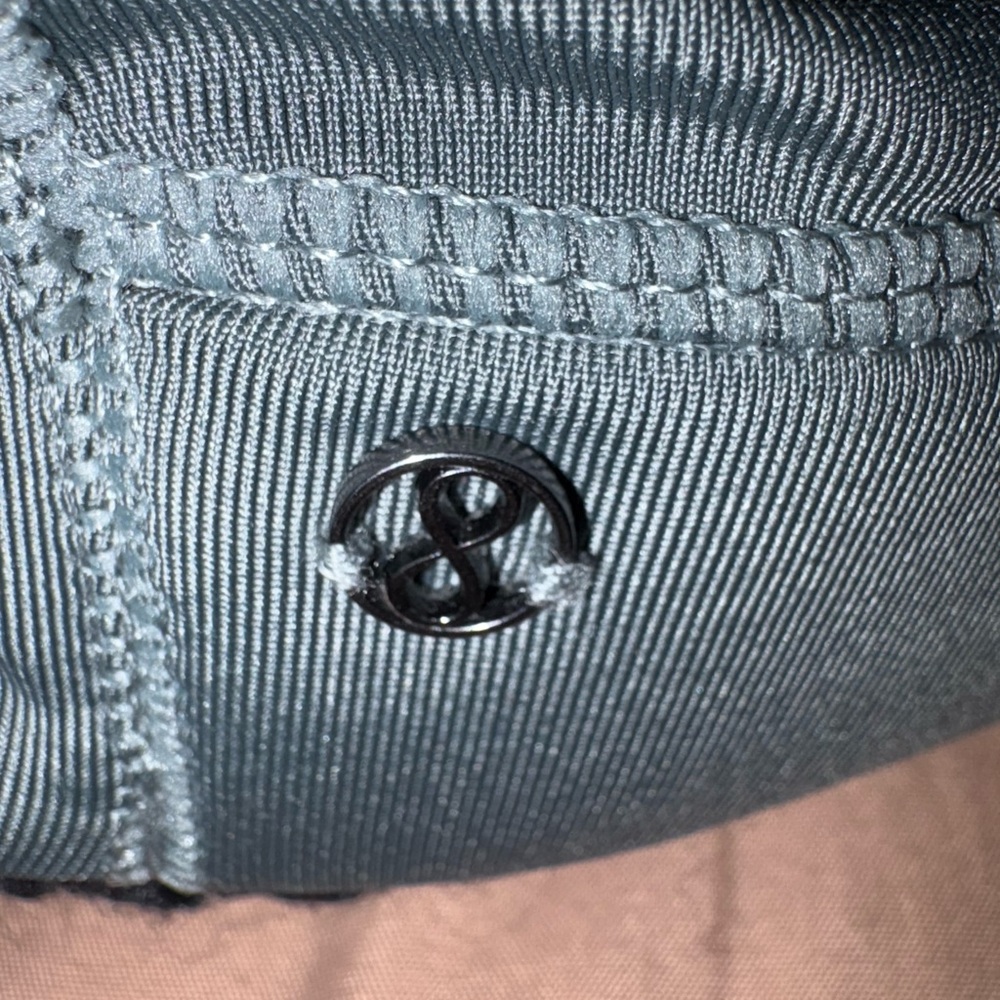 lululemon running Gray Hat NWT - Picture 8 of 12